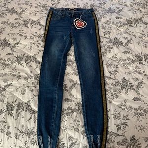 jeans from prettylittlething size small